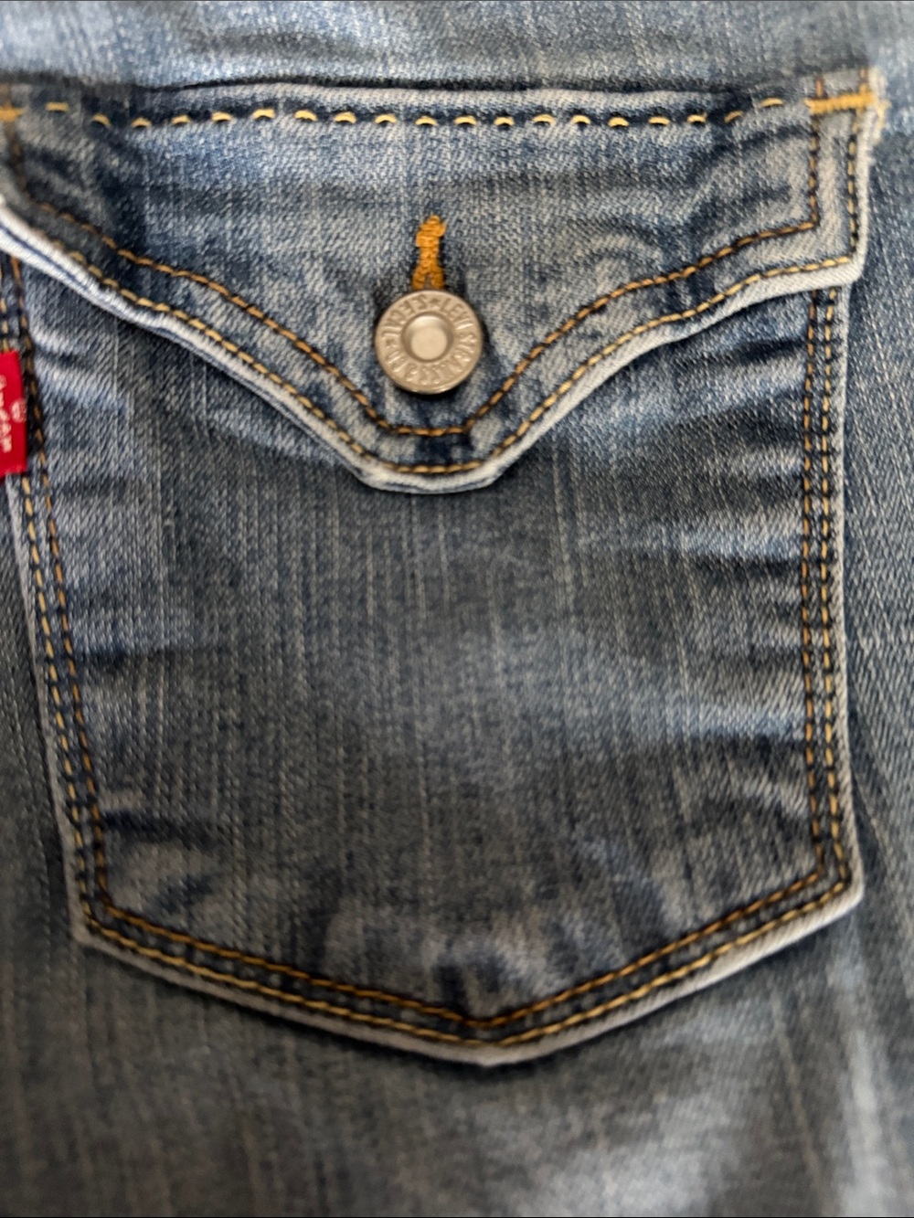 Levi's Light Blue Denim 512 “perfectly slimming”Shorts - Picture 7 of 8